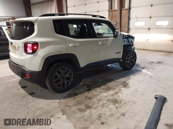 2017 Jeep Renegade Latitude with VIN ZACCJBBB7HPE84209, listed as a IAAI auction lot 41284064 with 81,801 mi miles. Bid and sale history available at carsss.com. Image 4.