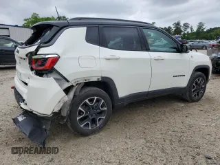 2020 Jeep Compass Trailhawk z VIN 3C4NJDDB1LT122251, wystawiony jako Copart lot #55255875 z przebiegiem 104 462 mil mil oraz Szkoda całkowita • Salvage title. Historia ofert i sprzedaży dostępna na DreamBid. Obrazek 3.