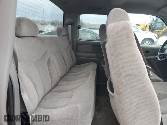 2000 GMC New Sierra 1500 SL with VIN 2GTEC19V1Y1185757, listed as a Copart auction lot 42606995 with 113,635 mi miles and Salvage Title. Bid and sale history available at carsss.com. Image 10.