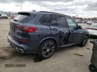 2020 BMW X5 xDrive40i with VIN 5UXCR6C01LLL79996, listed as a Copart auction lot 45992843 with 31,092 mi miles. Bid and sale history available at carsss.com. Image 3.