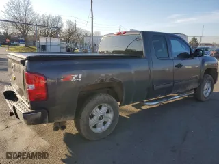 2010 Chevrolet Silverado 1500 LT with VIN 1GCSKSE32AZ287985, listed as a Copart auction lot 50831705 with 276,968 mi miles and Clean Title. Bid and sale history available at carsss.com. Image 3.