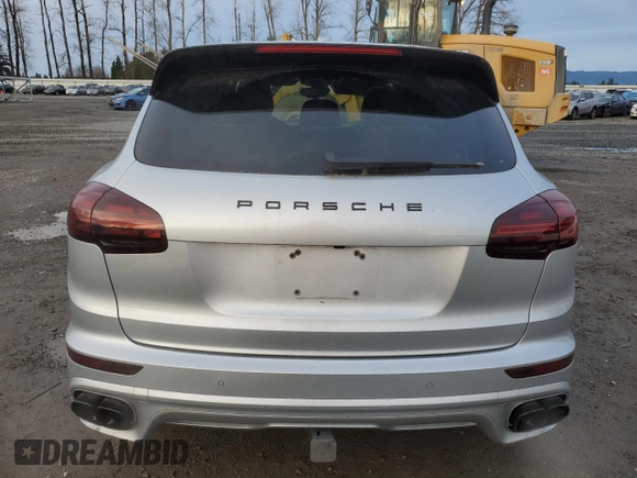 2016 Porsche Cayenne Turbo z VIN WP1AC2A22GLA88192, wystawiony jako Copart lot #86854034 z przebiegiem 42 288 mil mil oraz Szkoda całkowita • Salvage title. Historia ofert i sprzedaży dostępna na DreamBid. Obrazek 6.