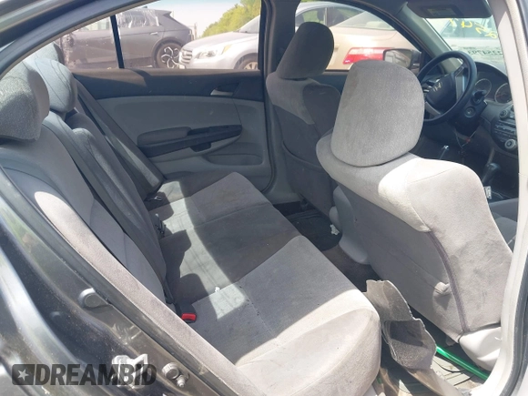 2008 Honda Accord LX z VIN 1HGCP26388A040338, wystawiony jako IAAI lot #42254793 z przebiegiem 167 025 mil mil oraz . Historia ofert i sprzedaży dostępna na DreamBid. Obrazek 8.