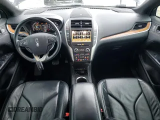 2017 Lincoln MKC Reserve z VIN 5LMCJ3C94HUL71228, wystawiony jako Copart lot #54957545 z przebiegiem 79 317 mil mil oraz Czysty tytuł • Clean title. Historia ofert i sprzedaży dostępna na DreamBid. Obrazek 8.