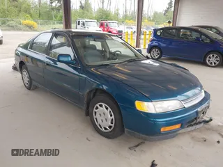 1994 Honda Accord с VIN JHMCD5531RC040955, выставлен на аукционе IAAI как лот 42260773 с пробегом 175 903 миль миль и . История ставок и продаж доступна на DreamBid. Изображение 1.
