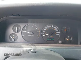 2004 Jeep Grand Cherokee Laredo z VIN 1J4GW48S34C399804, wystawiony jako IAAI lot #42163326 z przebiegiem 203 278 mil mil oraz . Historia ofert i sprzedaży dostępna na DreamBid. Obrazek 7.