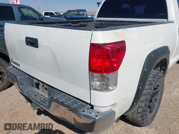 2011 Toyota Tundra z VIN 5TFRM5F1XBX028424, wystawiony jako IAAI lot #42138712 z przebiegiem 182 376 mil mil oraz . Historia ofert i sprzedaży dostępna na DreamBid. Obrazek 6.