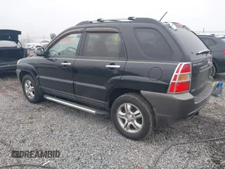 2008 Kia Sportage LX with VIN KNDJE723987527110, listed as a IAAI auction lot 42020008 with 197,810 mi miles and . Bid and sale history available at DreamBid. Image 3.