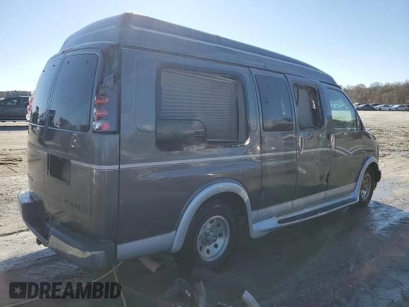 2000 Chevrolet Express Cargo Van w/YF7 with VIN 1GBFG15R2Y1196746, listed as a Copart auction lot 81061924 with 88,335 mi miles and Salvage Title. Bid and sale history available at carsss.com. Image 3.