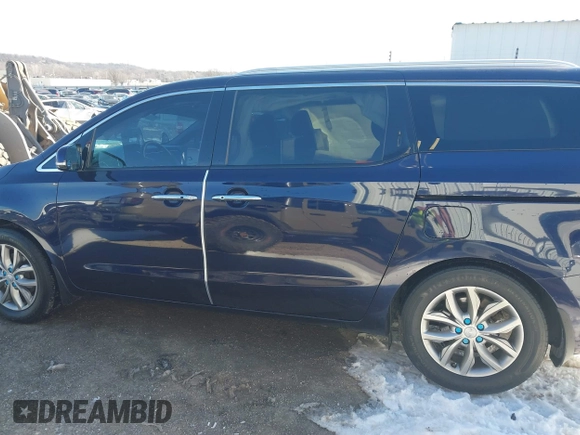 2020 Kia Sedona EX with VIN KNDMC5C18L6615178, listed as a IAAI auction lot 41618042 with 42,283 mi miles. Bid and sale history available at carsss.com. Image 14.