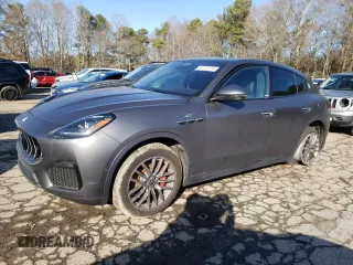 2023 Maserati Grecale GT z VIN ZN682AVA5P7416212, wystawiony jako Copart lot #42789195 z przebiegiem Nie podano mil oraz Szkody całkowita. Historia ofert i sprzedaży dostępna na DreamBid. Obrazek 1.