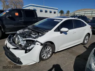 2024 Toyota Corolla LE with VIN JTDB4MEE3R3024586, listed as a Copart auction lot 47648815 with 36,754 mi miles and Salvage Title. Bid and sale history available at carsss.com. Image 1.