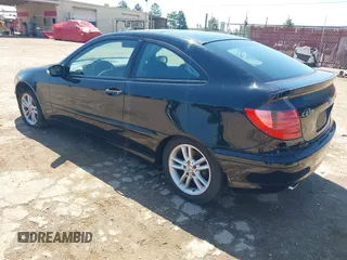 2002 Mercedes-Benz C 230/260/280/320 с VIN WDBRN47JX2A275305, выставлен на аукционе IAAI как лот 42231276 с пробегом 118 556 миль миль и . История ставок и продаж доступна на DreamBid. Изображение 3.