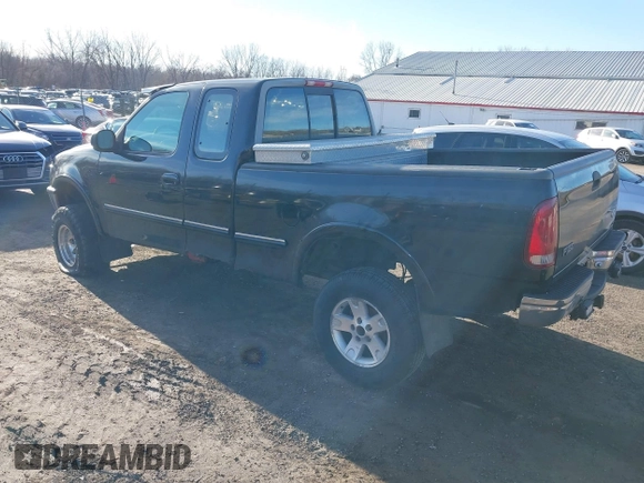 1997 Ford F-150 XL with VIN 1FTDX18W7VKC26527, listed as a IAAI auction lot 41692112 with 187,720 mi miles. Bid and sale history available at carsss.com. Image 3.