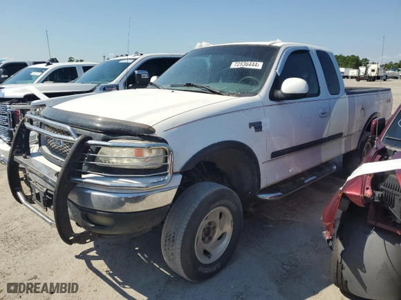 1999 Ford F-150 Work Series with VIN 1FTRX18W2XNC00196, listed as a Copart auction lot 72536444 with 0 mi miles and Non Repairable. Bid and sale history available at carsss.com. Image 1.