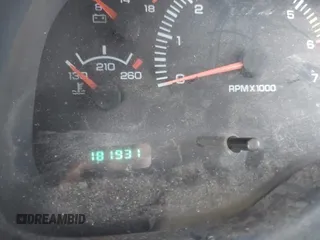 2000 Dodge Dakota Sport with VIN 1B7GL2AN8YS654014, listed as a IAAI auction lot 41470554 with 181,931 mi miles. Bid and sale history available at carsss.com. Image 7.
