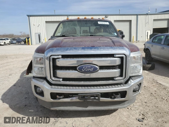 2013 Ford F-250 XL with VIN 1FT7W2BT3DEA28724, listed as a Copart auction lot 47623275 with 128,769 mi miles and Salvage title. Bid and sale history available at DreamBid. Image 5.