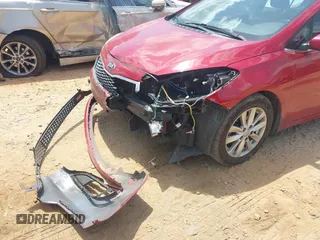 2014 Kia Forte EX z VIN KNAFX4A86E5087444, wystawiony jako IAAI lot #42177387 z przebiegiem 125 334 mil mil oraz . Historia ofert i sprzedaży dostępna na DreamBid. Obrazek 6.