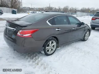 2013 Nissan Altima 2.5 SL with VIN 1N4AL3AP8DN541191, listed as a IAAI auction lot 41200461 with 125,409 mi miles. Bid and sale history available at carsss.com. Image 4.