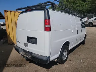 2019 Chevrolet Express Cargo с VIN 1GCWGAFP8K1160429, выставлен на аукционе IAAI как лот 42556044 с пробегом 108 476 миль миль и . История ставок и продаж доступна на DreamBid. Изображение 10.