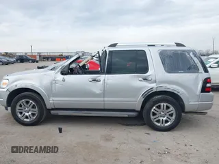 2010 Ford Explorer Limited with VIN 1FMEU7F89AUA84731, listed as a IAAI auction lot 41585563 with 142,598 mi miles. Bid and sale history available at carsss.com. Image 15.