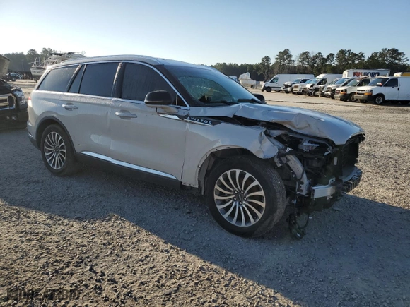 2022 Lincoln Aviator Reserve with VIN 5LM5J7WC2NGL21980, listed as a Copart auction lot 50205765 with NaN miles and Salvage Title. Bid and sale history available at carsss.com. Image 4.