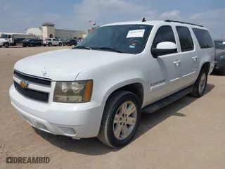 2007 Chevrolet Suburban LT with VIN 3GNFC16J77G136291, listed as a IAAI auction lot 41957476 with 1 mi miles. Bid and sale history available at carsss.com. Image 2.