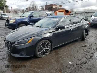 2023 Nissan Altima 2.5 SR with VIN 1N4BL4CV1PN388518, listed as a Copart auction lot 52069775 with 26,753 mi miles and Salvage Title. Bid and sale history available at carsss.com. Image 1.