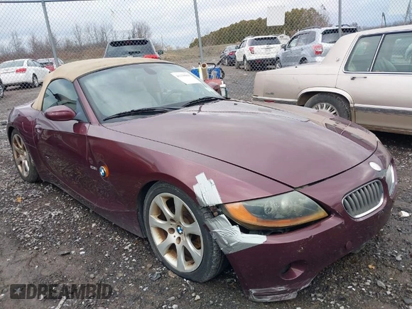 2004 BMW Z4 2.5i with VIN 4USBT33544LS50607, listed as a IAAI auction lot 42055929 with 156,585 mi miles. Bid and sale history available at carsss.com. Image 1.