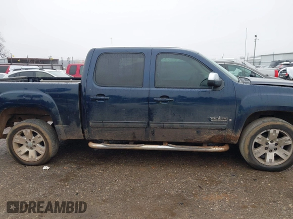 2008 GMC Sierra 1500 SLT z VIN 2GTEC13J981221636, wystawiony jako IAAI lot #41439873 z przebiegiem 260 584 mil mil oraz . Historia ofert i sprzedaży dostępna na DreamBid. Obrazek 13.