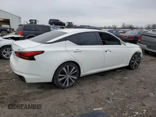 2019 Nissan Altima SR with VIN 1N4BL4CV4KC198314, listed as a Copart auction lot 42836625 with 144,262 mi miles and Salvage Title. Bid and sale history available at carsss.com. Image 3.