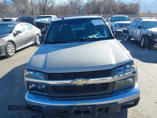 2004 Chevrolet Colorado LS Z71 with VIN 1GCDT196448133938, listed as a IAAI auction lot 41647829 with 196,530 mi miles. Bid and sale history available at carsss.com. Image 12.