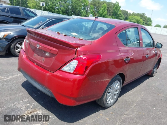 2017 Nissan Versa SV z VIN 3N1CN7AP8HL855727, wystawiony jako IAAI lot #42212882 z przebiegiem 132 696 mil mil oraz . Historia ofert i sprzedaży dostępna na DreamBid. Obrazek 4.