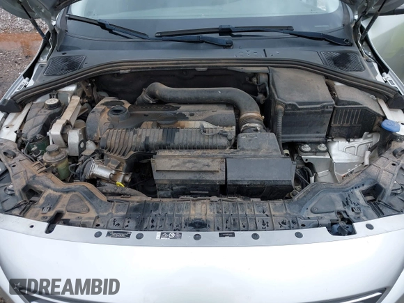 2014 Volvo S60 T5 with VIN YV1612FS0E1291364, listed as a IAAI auction lot 42130425 with 140,497 mi miles. Bid and sale history available at carsss.com. Image 6.