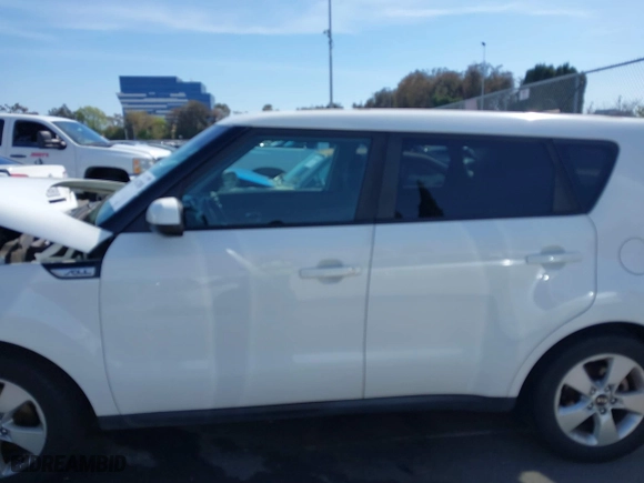 2018 Kia Soul with VIN KNDJN2A29J7892050, listed as a IAAI auction lot 41847303 with 104,332 mi miles. Bid and sale history available at carsss.com. Image 15.