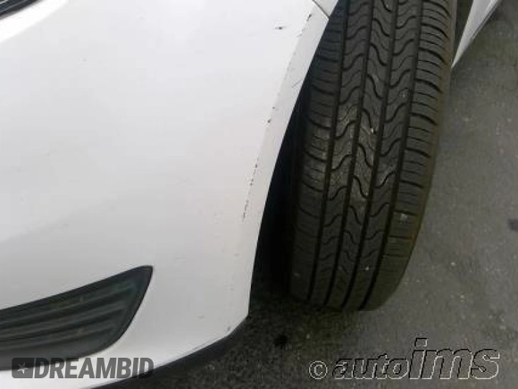 2018 Ford Focus SE z VIN 1FADP3F20JL259181, wystawiony jako IAAI lot #42400276 z przebiegiem 161 473 mil mil oraz . Historia ofert i sprzedaży dostępna na DreamBid. Obrazek 8.
