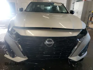 2024 Nissan Altima SV with VIN 1N4BL4DV7RN304090, listed as a Copart auction lot 65217425 with 50,517 mi miles and Clean title. Bid and sale history available at DreamBid. Image 5.