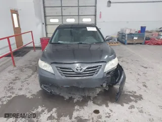2008 Toyota Camry LE with VIN 4T1BE46K98U781658, listed as a IAAI auction lot 41733562 with 139,741 mi miles. Bid and sale history available at carsss.com. Image 12.