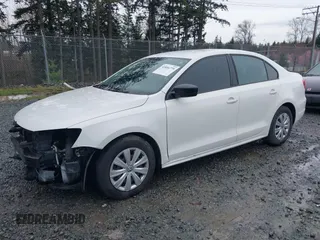 2012 Volkswagen Jetta S с VIN 3VW2K7AJ5CM315538, выставлен на аукционе IAAI как лот 41856779 с пробегом 143 695 миль миль и . История ставок и продаж доступна на DreamBid. Изображение 18.