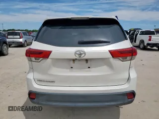 2018 Toyota Highlander LE with VIN 5TDZARFH2JS038835, listed as a Copart auction lot 57918435 with 100,027 mi miles and Salvage title. Bid and sale history available at DreamBid. Image 6.