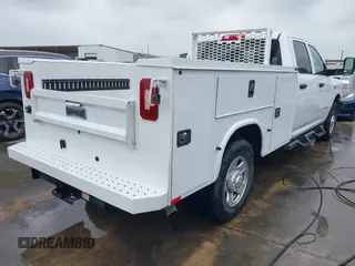 2022 Ram 2500 Tradesman z VIN 3C7WR4HJ1NG424247, wystawiony jako IAAI lot #41943490 z przebiegiem 56 423 mil mil oraz . Historia ofert i sprzedaży dostępna na DreamBid. Obrazek 4.