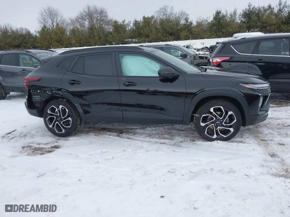 2025 Chevrolet Trax 2RS with VIN KL77LJEP7SC033660, listed as a IAAI auction lot 41607877 with 6,688 mi miles. Bid and sale history available at carsss.com. Image 13.