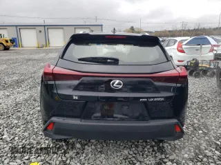 2024 Lexus UX 250h Premium z VIN JTHP9JBH8R2079141, wystawiony jako Copart lot #52611565 z przebiegiem 7 700 mil mil oraz Szkoda całkowita • Salvage title. Historia ofert i sprzedaży dostępna na DreamBid. Obrazek 6.