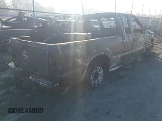 2015 Ford F-250 XLT with VIN 1FT7X2B61FEB11921, listed as a IAAI auction lot 40800033 with Not provided miles and . Bid and sale history available at DreamBid. Image 4.