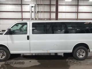 2014 Chevrolet Express Passenger LT with VIN 1GAZG1FG9E1127529, listed as a IAAI auction lot 42151349 with 192,333 mi miles and . Bid and sale history available at DreamBid. Image 14.