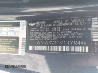2012 MINI Hardtop S z VIN WMWSV3C51CTY16444, wystawiony jako IAAI lot #41934230 z przebiegiem 122 261 mil mil oraz . Historia ofert i sprzedaży dostępna na DreamBid. Obrazek 9.