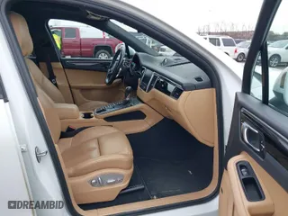 2018 Porsche Macan with VIN WP1AA2A54JLB20602, listed as a IAAI auction lot 41610622 with 65,358 mi miles. Bid and sale history available at carsss.com. Image 5.