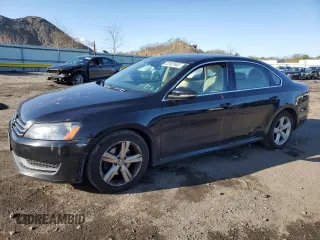 2012 Volkswagen Passat SE z VIN 1VWBP7A31CC036074, wystawiony jako Copart lot #52502965 z przebiegiem 141 236 mil mil oraz Czysty tytuł • Clean title. Historia ofert i sprzedaży dostępna na DreamBid. Obrazek 1.
