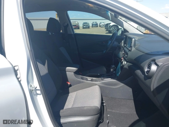 2018 Hyundai Kona SEL with VIN KM8K22AA6JU149282, listed as a IAAI auction lot 42071996 with 77,440 mi miles. Bid and sale history available at carsss.com. Image 5.