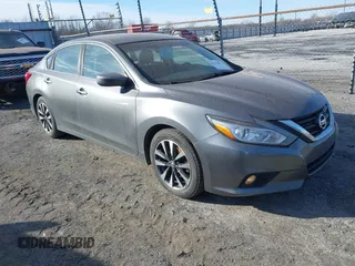 2017 Nissan Altima SV z VIN 1N4AL3AP7HC257858, wystawiony jako IAAI lot #41310834 z przebiegiem 292 332 mil mil oraz . Historia ofert i sprzedaży dostępna na DreamBid. Obrazek 1.